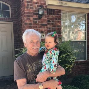 Meet your Posher, Tom